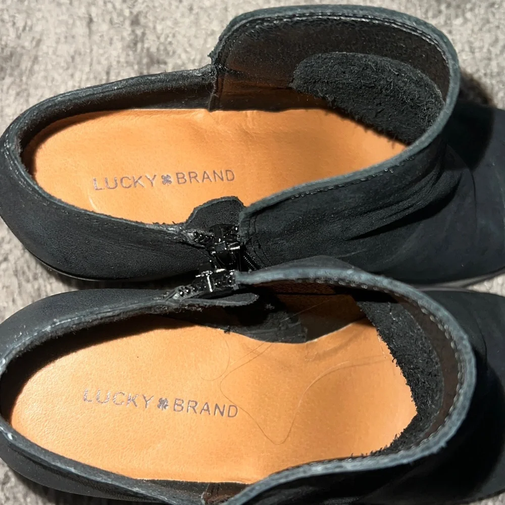 Lucky Brand leather Ankle Boots Size 7
